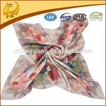 Dernière arrivée Mode Design Pure Flower Square Soie 100% Foulards en soie